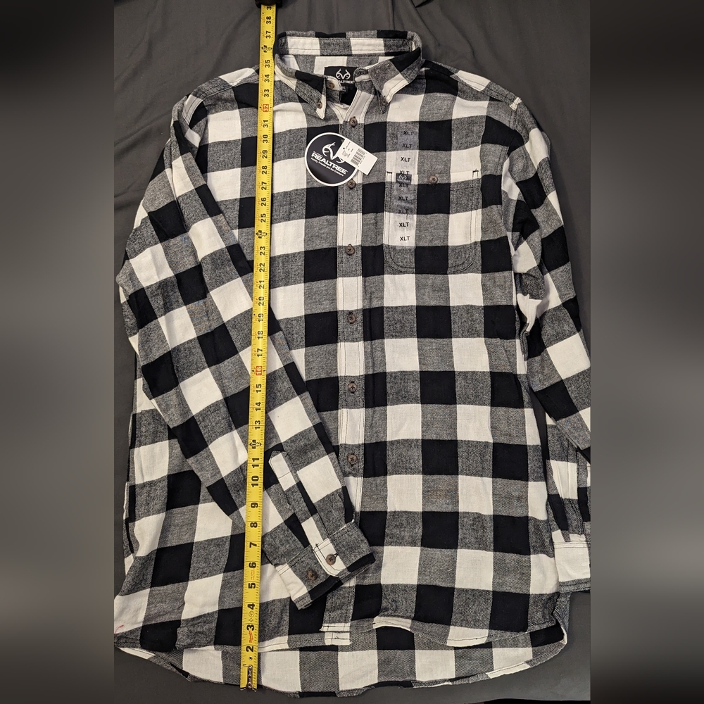 Realtree black & white buffalo plaid XLT NWT